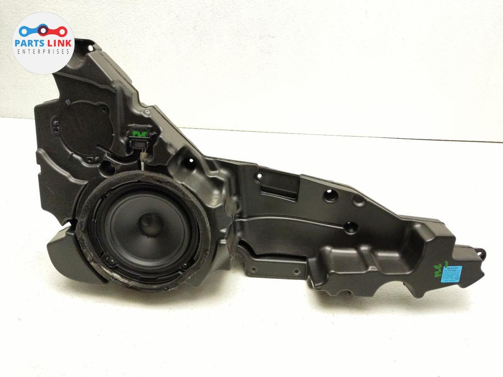 Bentley Bentayga 2016-2020 FRONT+RIGHT Subwoofer