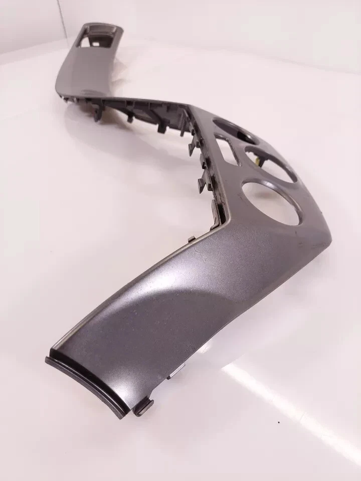 Bisel de cubierta de control de clima para tablero Subaru Forester 2009-2013 Foto 2 de 4