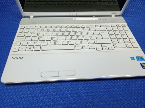 SONY VAIO Notebook Laptop PCG-71312M 15.5" White/Silver Intel i3 - FOR PARTS - Picture 3 of 14