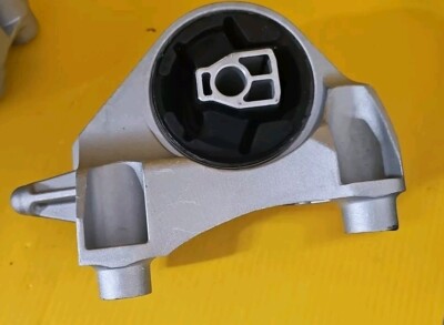 TRQ MTA79725 Replacement Transmission Mount