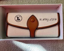 Womens White Broadcloth Wallet w/additional Credit Card Insert MYM & LDY