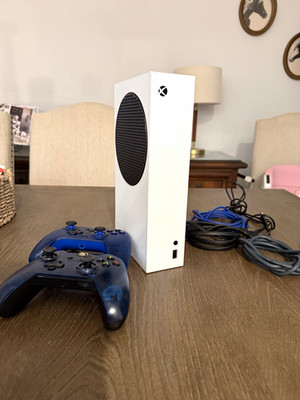 Microsoft Xbox Series S 512GB 1440p White Console w/ 2 Controllers & Cables