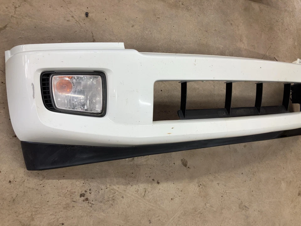 07 INFINITI QX56 Front Bumper (No Shipping) Foto 3 de 4