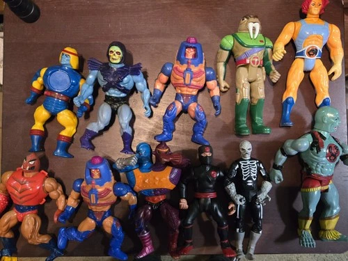 Vintage 1980s Action Figure Lot. Rambo MOTU Thunder Cats Spider-man. 15 In All.