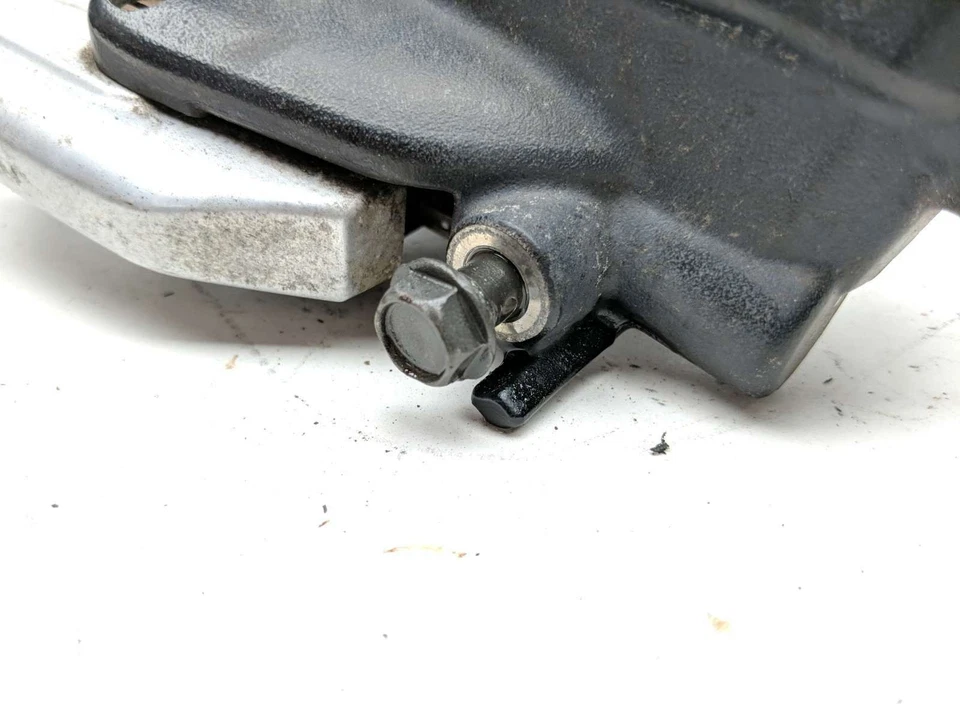 09 Kawasaki Vulcan 1700 Classic Anniversary Right Front Brake Master Cylinder - Image 4 of 4