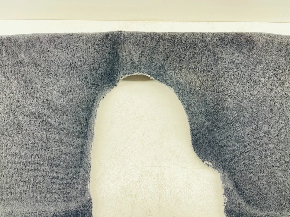 Chevrolet Corvette C4 1991-1996 piso trasero/pared alfombra panel usado OEM Foto 3 de 4