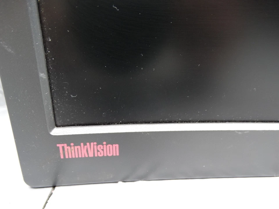 Lenovo Thinkvision L174 Monitor 9227-AE1 Monitor VGA Input Tested - Image 3 of 4