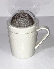 The Pampered Chef Flour Sugar Cinnamon Powdered Sugar Shaker - Complete