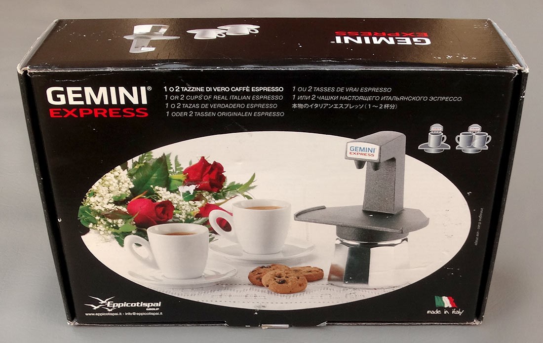 Made In Italy Open Box Green Cups & Saucers Coffee
