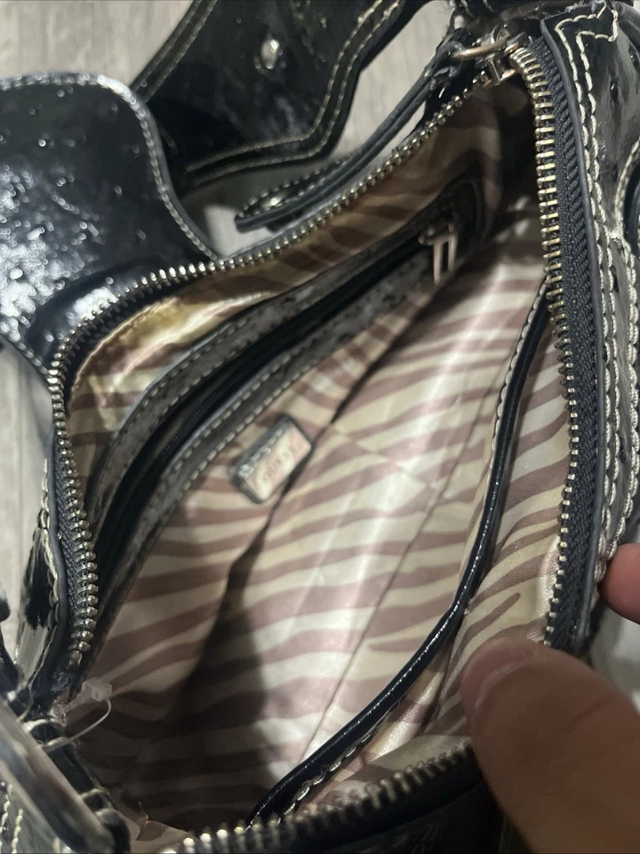 Bolso de hombro Guess vintage de cuero sintético negro Y2K/00s Foto 4 de 4