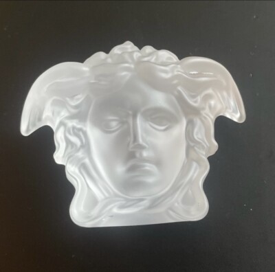 Versace クリスタル灰皿 メデューサ 楽天市場】【新品未使用品】VERSACE ヴェルサーチ メデューサ