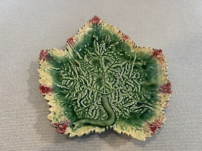 Bordallo Pinheiro Jay Willfred Andrea by Sadek Autumn Grape Leaf Dish, 10'' x 9''
