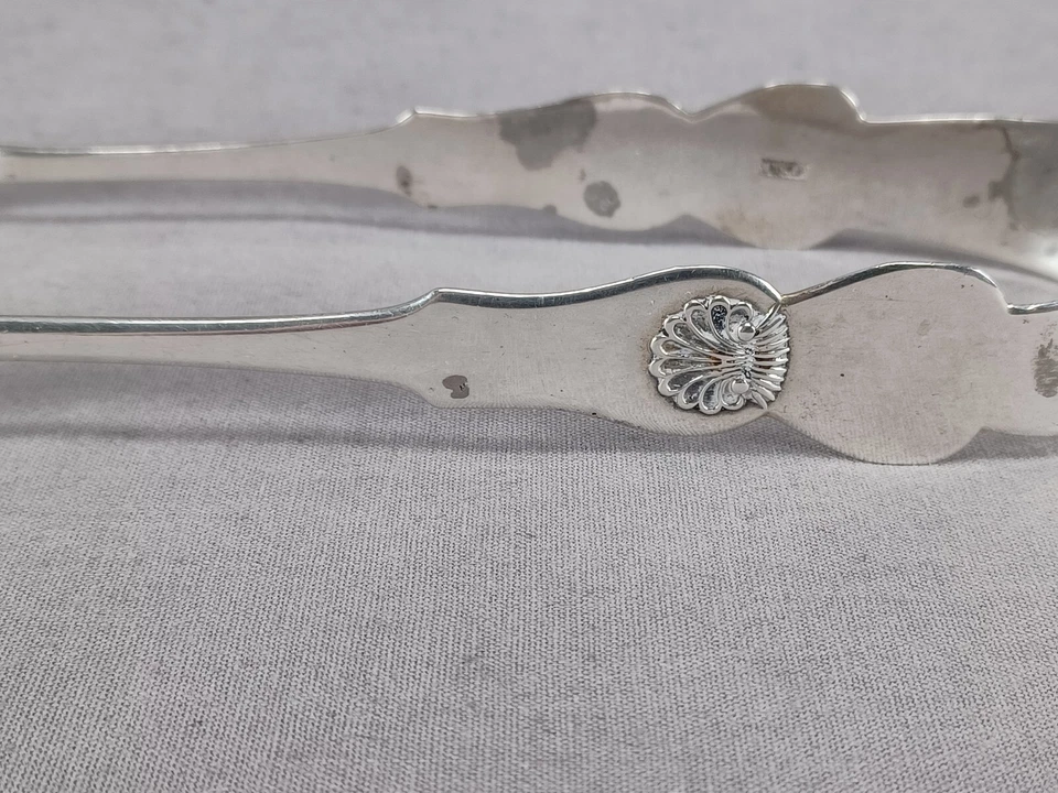 Cleveland & Post Norwich Connecticut Repousse Shells moneda pinzas de plata C. 1815 Foto 3 de 4