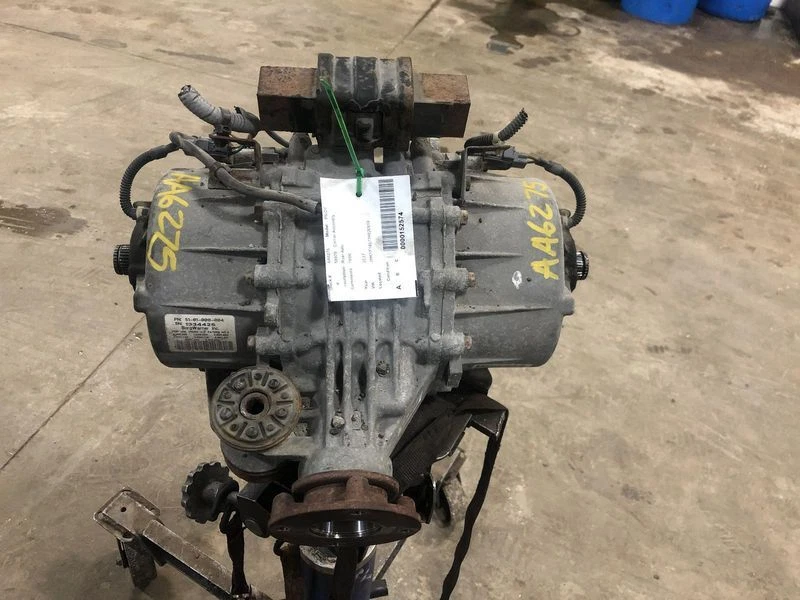 2003-2008 Acura MDX,Honda Pilot Rear Axle Differential Carrier OEM - Image 4 of 4