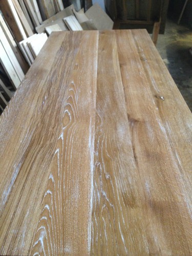 SOLID OAK DINING / KITCHEN TABLE 1 1/2" (25mm) THICK TOP - LIMED TOP - Picture 3 of 7