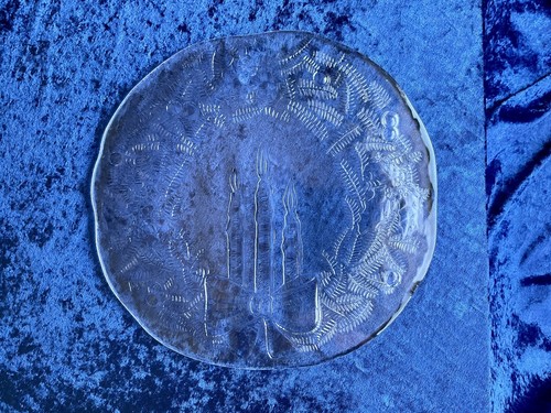 Glass Christmas Wreath Serving Platter - Picture 3 of 3