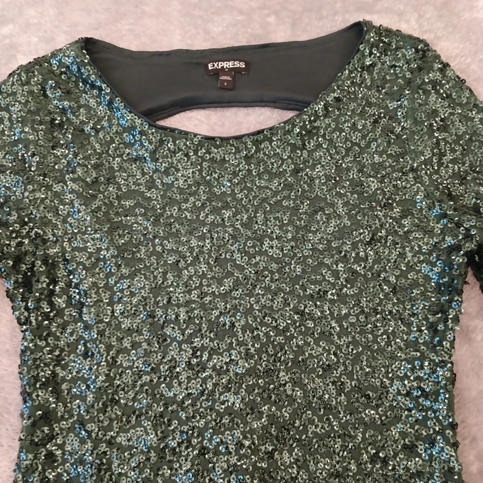 Vestido Vaina Express Talla 2 Corto Verde Lentejuelas Manga Larga Recorte Forrado Foto 2 de 4