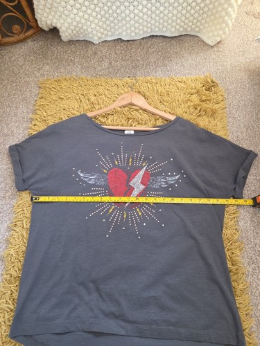 River Island Size Medium Top- Short Sleeved, Grey, Embellished, Tattoo (215) - Picture 8 of 13