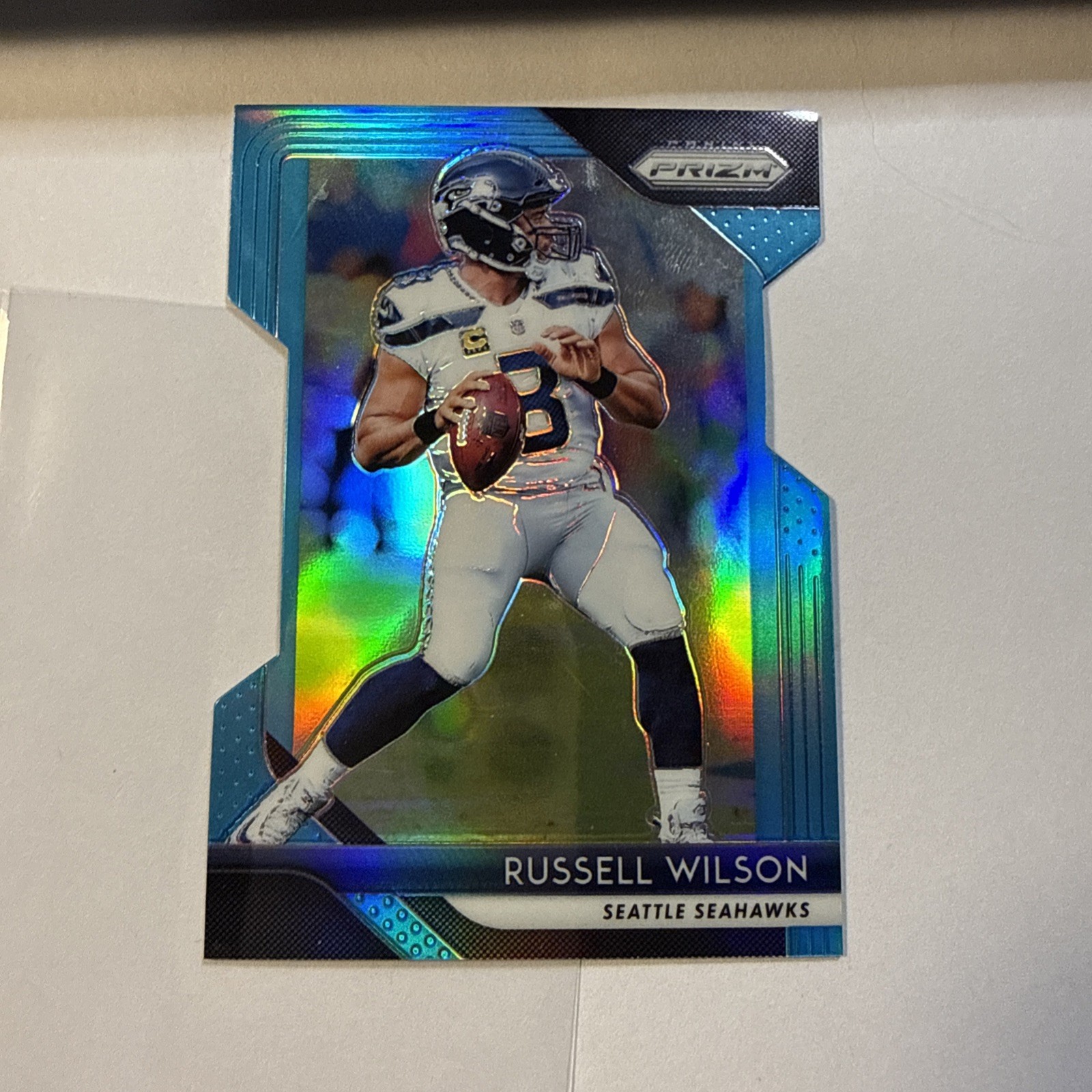 2018 Panini Prizm Russell Wilson #/199 Light Blue Die-Cut #19 Seattle Seahawks