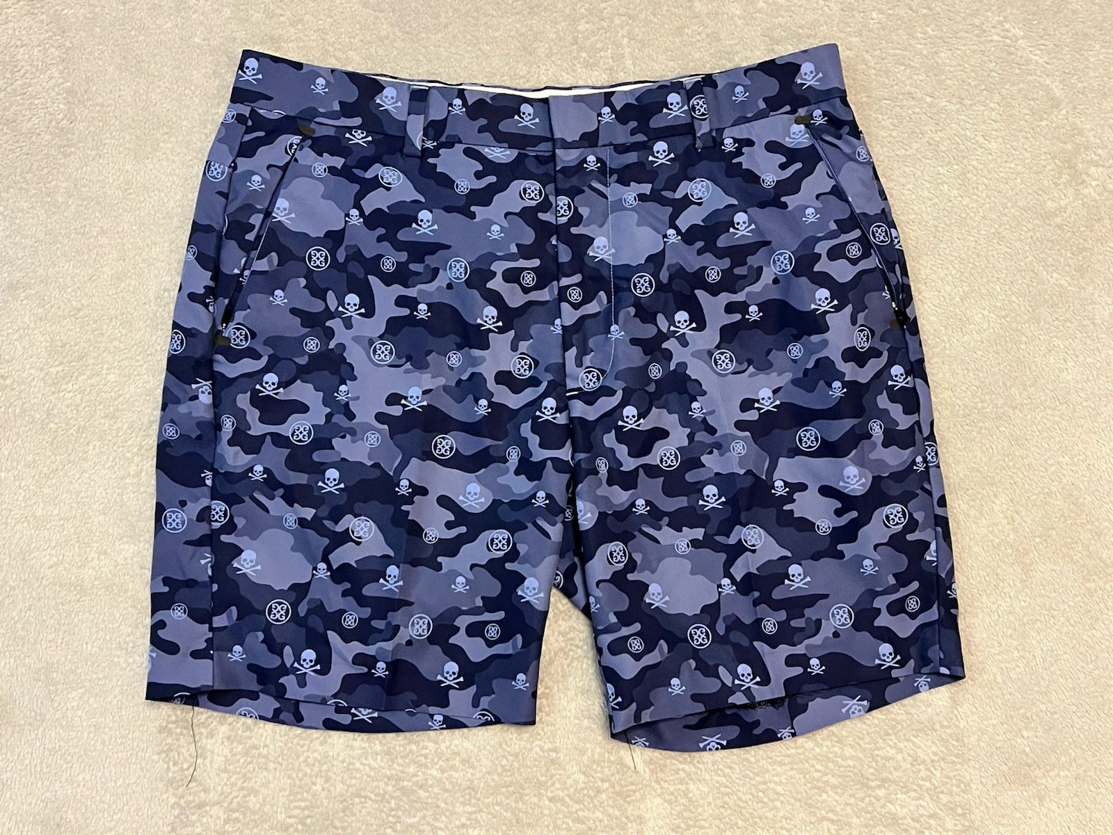 G/Fore G4 Icon Performance Men’s Golf Shorts Size 34 Blue Camo Skulls Comfort