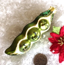 Christmas Ornament THREE PEAS IN A POD Glass KURT ADLER KSA Glitter 4.5"