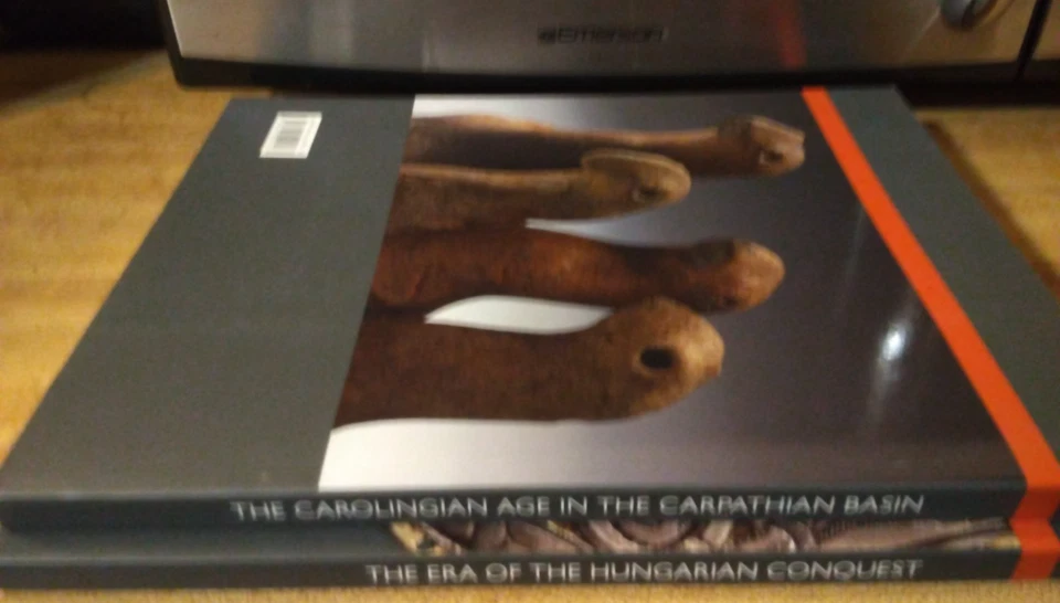 Hungarian History Book LOT Carpathian Conquest War Museum Budapest NEW PB Magyar Foto 2 de 4