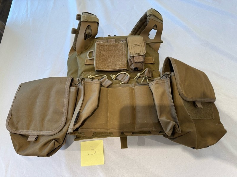 FLYYE JPC Style Tactical Vest Coyote Brown Large With Pouches
