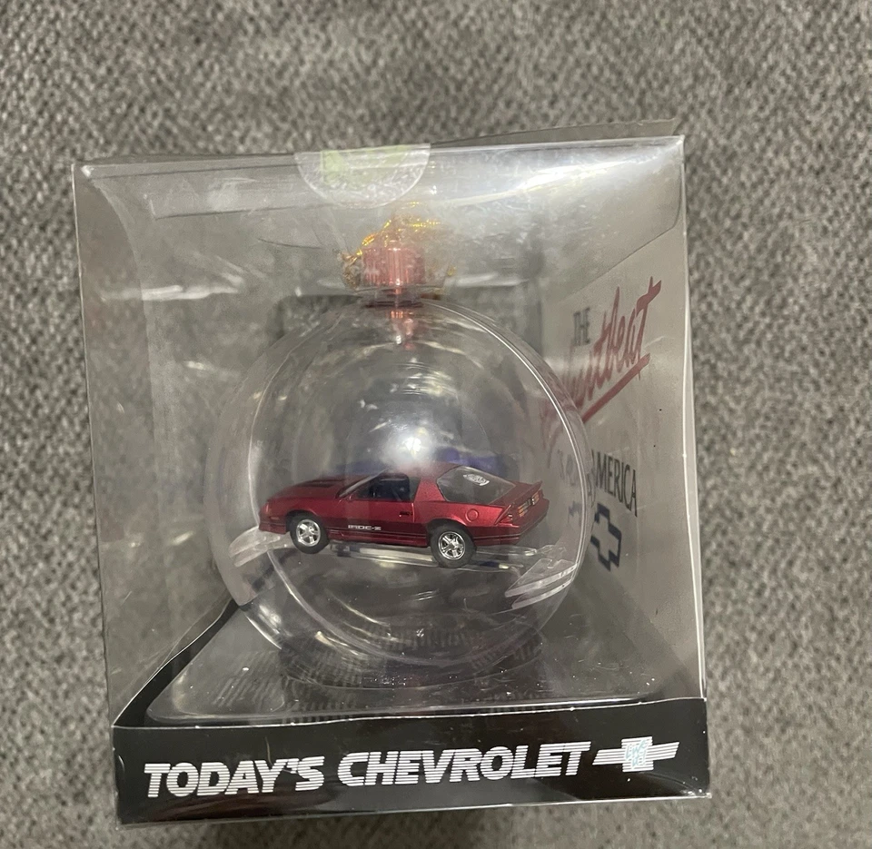 2022 M2 Machines 1985 Chevrolet Camaro IROC-Z X-mas Ornament Walmart Exclusive - Image 2 of 4