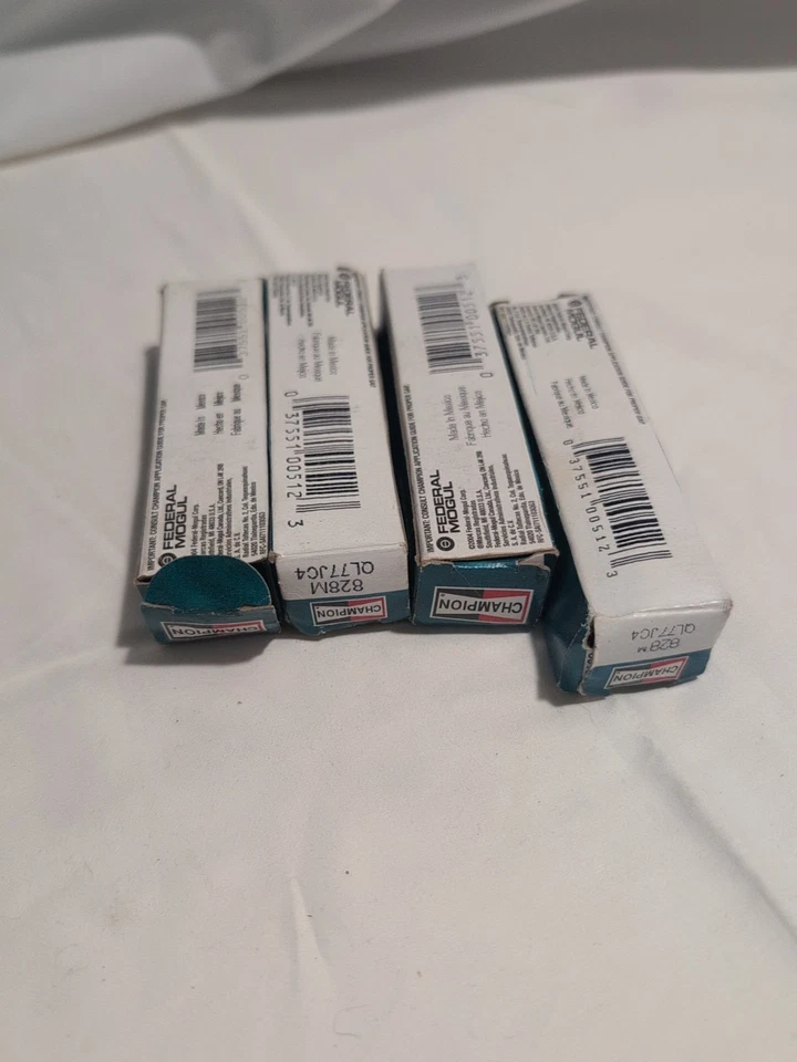 CHAMPION 828-1 828 QL77JC4 MARINE SPARK PLUG SET OF 4 - Image 2 of 2