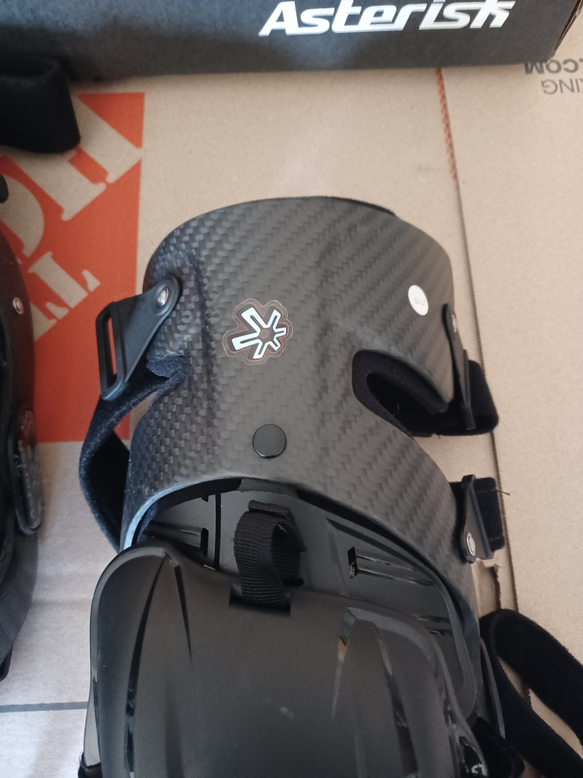 Asterisk Carbon Cell knee braces eBay