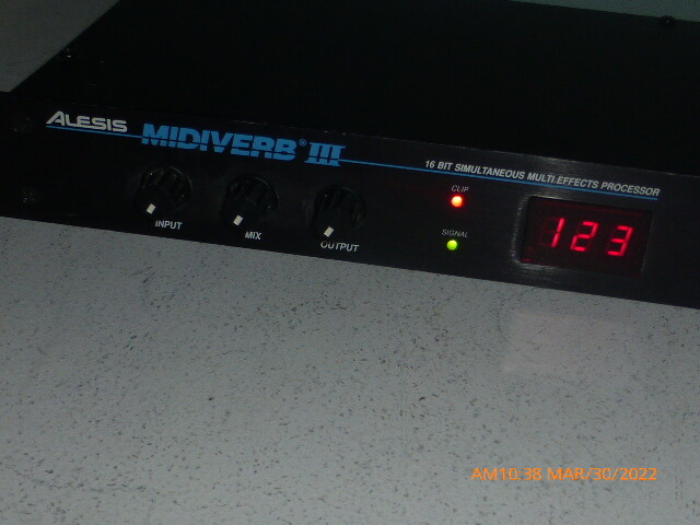 s-l1200.jpg s-l1200.jpg