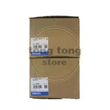 New In Box OMRON CPM1A-30CDR-A-V1 CPM1A30CDRA...