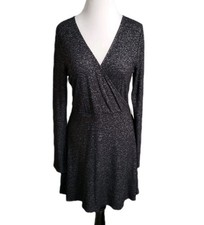New Express V-neck Long Sleeve Dress Size Medium