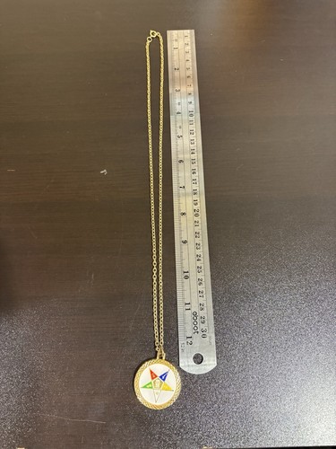 VINTAGE MASONIC EASTERN STAR PENDANT NECKLACE WITH REPLICA GOLD 1776 COIN - Picture 6 of 6