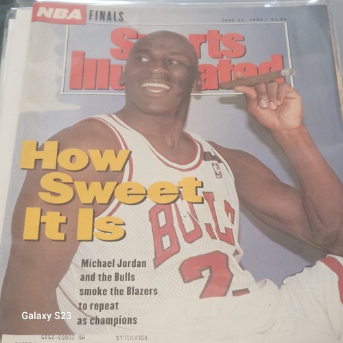 Michael Jordan Magazine Lot of 15 Sports Illustrated 1990-95 Bulls W/Sleeves - Picture 9 of 16