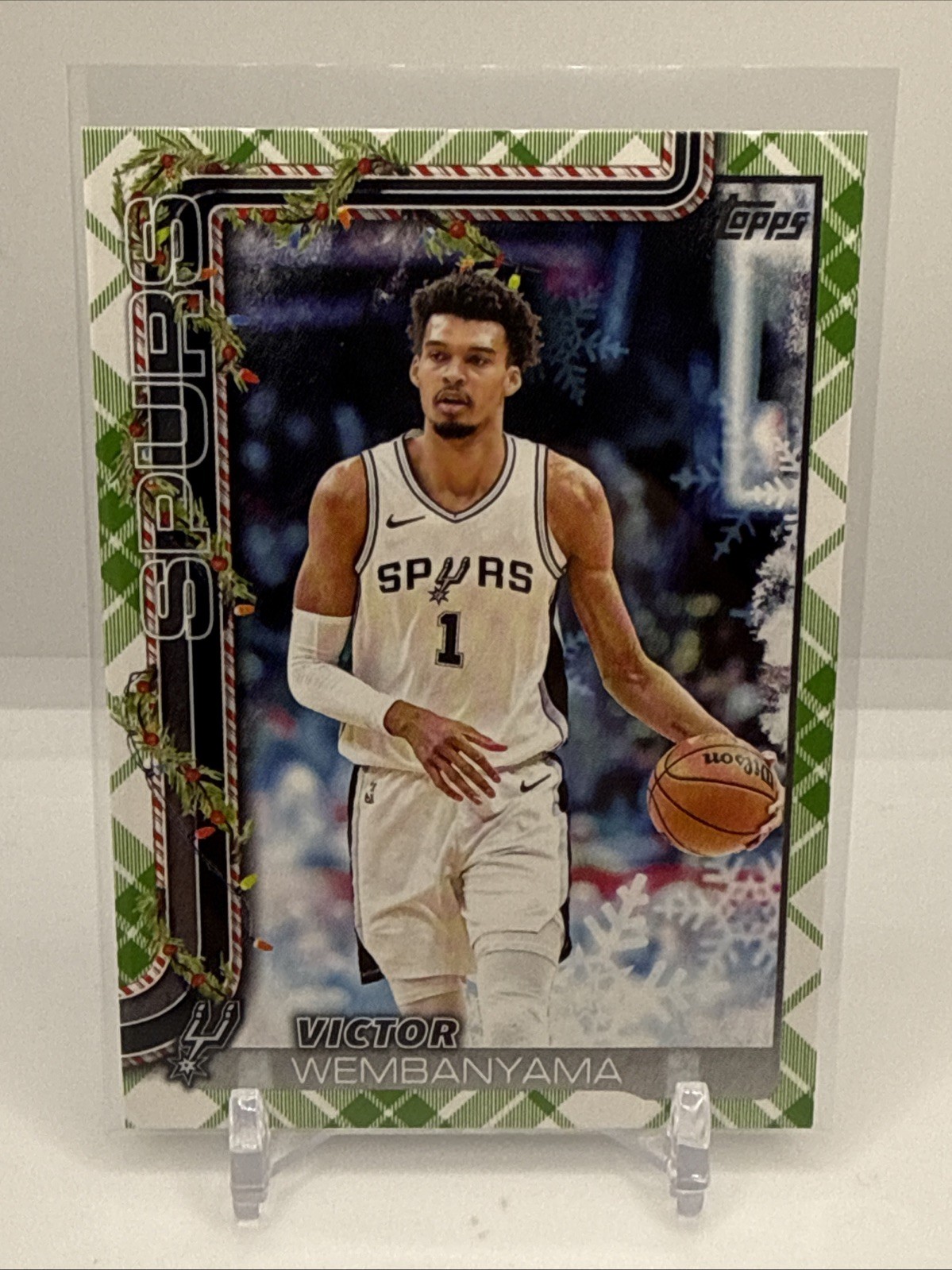 2025-26 Topps Holiday Basketball #H156 VICTOR WEMBANYAMA Plaid Parallel