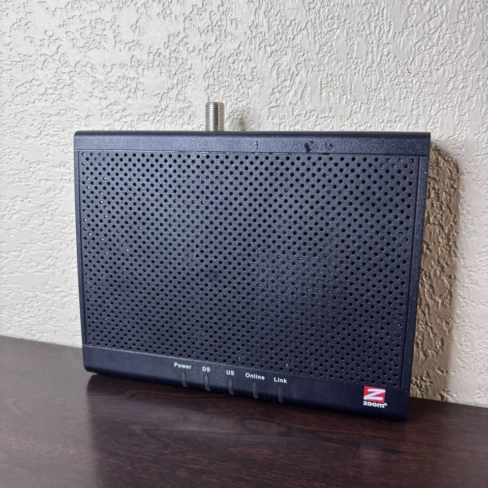 ZOOM DOCSIS 3.0 Cable/Modem Router Wireless-N Model 5341J Series 1094 - Image 3 of 4