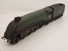 DCC FITTED Hornby R2784X Class A4 4-6-2 60022 "Mallard" in BR Green late crest