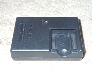 Olympus Li-40x charger