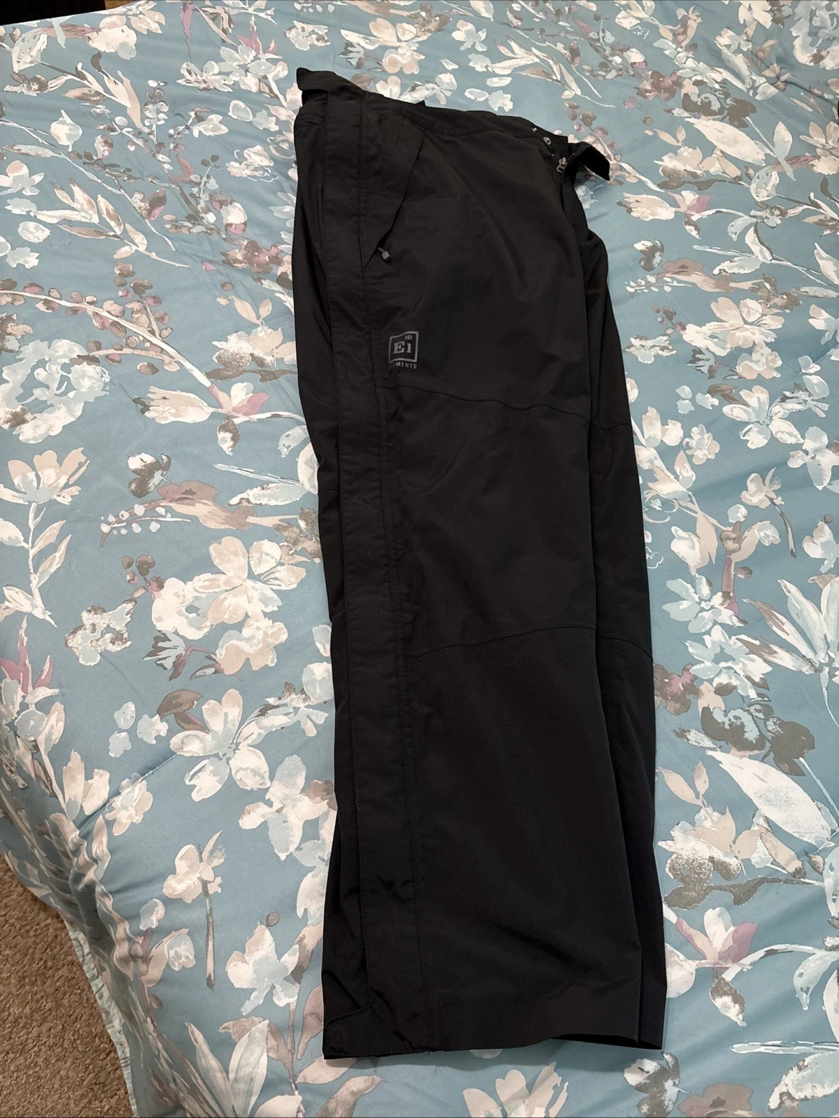 REI Elements Men’s Size XL-30L Rain Waterproof Hiking Pants Zip Pockets