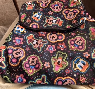Disney parks Backpack NWT 13 X12 Inch Micky,Minnie,Donald, Goofy,Pluto