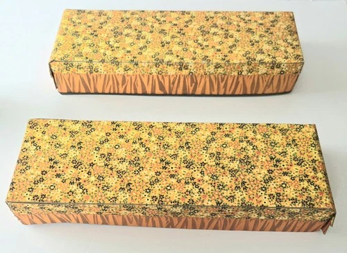 VINTAGE 1964 MATTEL BARBIE GOES TO COLLEGE PLAYSET 2 BEDS, PILLOWS, REPLACEMENTS