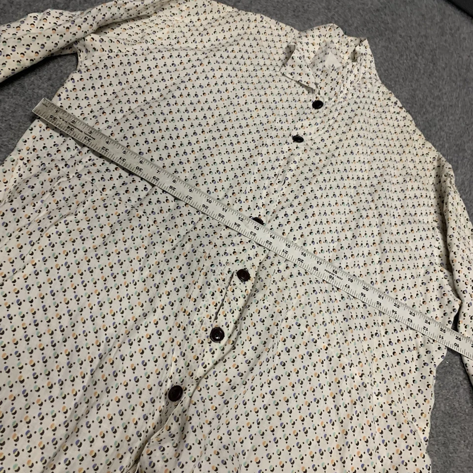 Camisa de lino para mujer, top delantero con botones medianos Foto 4 de 4