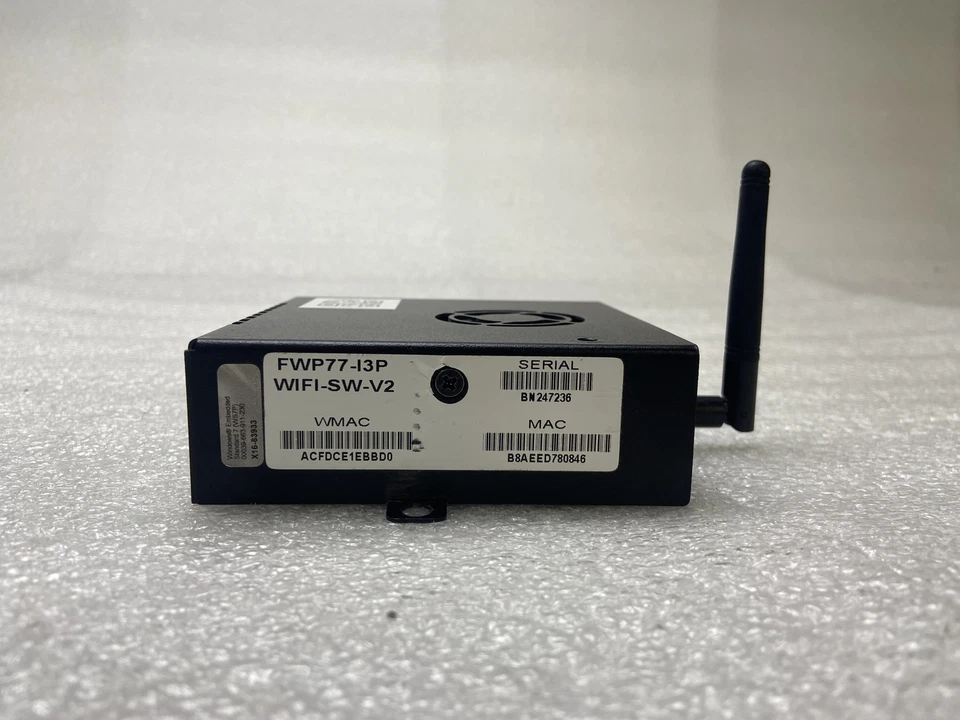 Intel D33217GKE Core i3-3217U 1.8GHz 8GB RAM 128GB SSD SIN SISTEMA OPERATIVO Bueno Foto 2 de 4