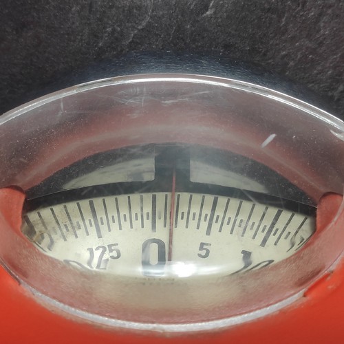 Báscula personal Krups retro años 60/70 naranja 130 kg icónica baño cuna vintage - Imagen 4 de 12