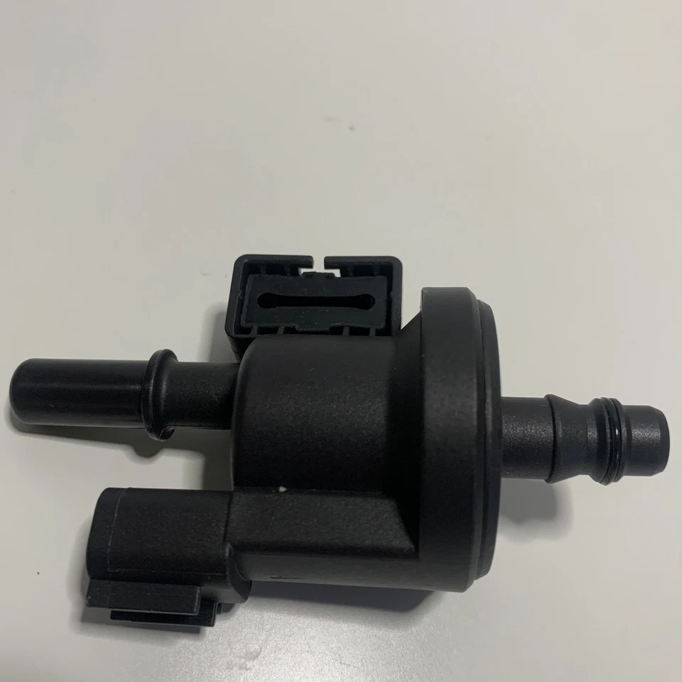 Válvula de purga de bote de vapor compatible con Ford Fusion Lincoln MKZ 2,0 L Turbo 2013-2019 Foto 3 de 4