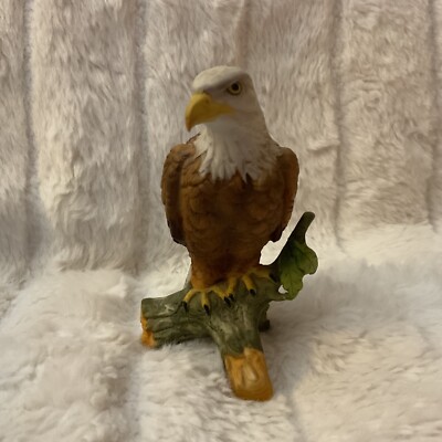 Vintage 1990's Lefton Bald Eagle 4 1/2'' tall on Branch #05633 Collector