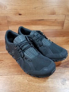 on cloud womens black