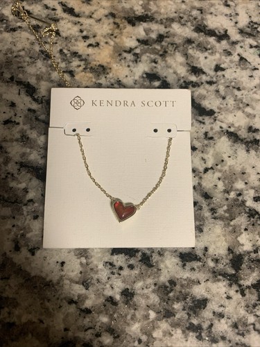 Kendra Scott Ari Red Heart pendant necklace Adjustable