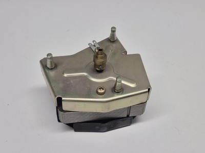 Garrard Synchro-Lab Sries 2 Motor Off Of Model 82 Turntable Record Player 